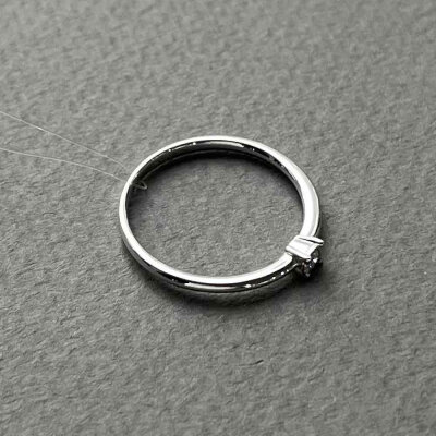 картинка Кольцо из белого золота с бриллиантом (31002) 