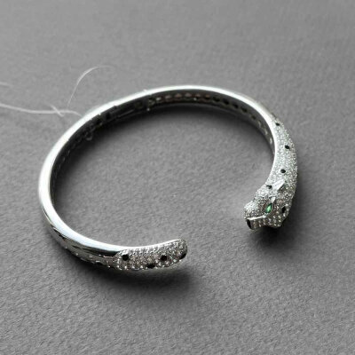 картинка Браслет из серебра "Пантера" с фианитами (12413) 