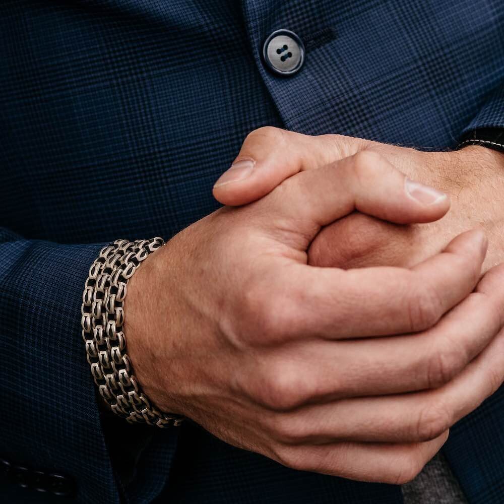 Купить Браслет литой из серебра "IXTIS" (12225)