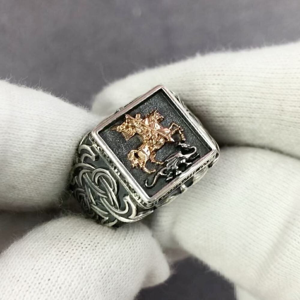 Купить Кольцо из серебра "Святой Георгий Победоносец" (32203)