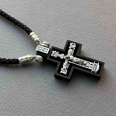 картинка Крест из дерева граб и серебра "Святой Николай Чудотворец" на гайтане (42817) 